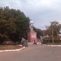 Памятник Воинам колхозникам, Красноармейская