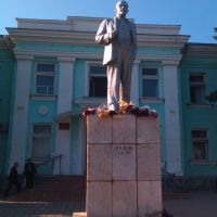 Памятник В.И. Ленину, Красноармейская