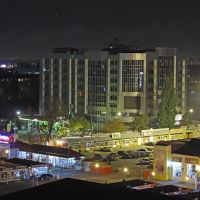Краснодар - вид на торговый комплекс "Центр города" и ул. Коммунаров ночью, Краснодар