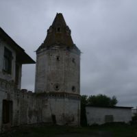 Юго-восточная башня снаружи, Далматово