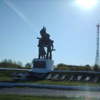 Памятник погибшим в "ВОВ" (Monument SWW), Макушино
