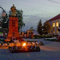 Мемориал погибшим в Великой Отечественной войне в городском парке., Суджа