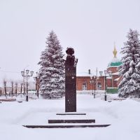 Памятник на ст. Лев Толстой, Лев Толстой