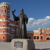 Памятник Патриарху Алексию II, Йошкар-Ола