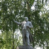 Памятник в.И.Ленину в парке, Кемля