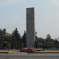 Памятник воину-победителю и землякам за Родину жизнь отдавшим на площади Славы..., Балашиха