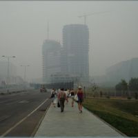 Сквозь смог (Through smog), Загорск