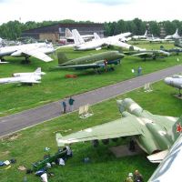 Монино музей ВВС июнь 2005-первый субботник АВИА.РУ -форум, Монино