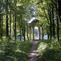 Pavilion on the Bank, Троицк