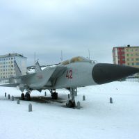 Mikoyan MiG-31 as monument to heroes of a novel "The Two Captains" by Veniamin Kaverin, Полярный