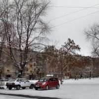 Во дворе ул.Есенкова 10, Новотроицк