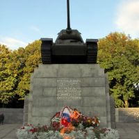 Памятник Освободителям Орла, Орел