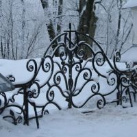 Ворота монастырского кладбища, Пушкинские Горы