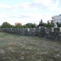 Стена, Азов