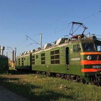 Electric locomotive VL80K-608 and corpse VL84-001, Батайск