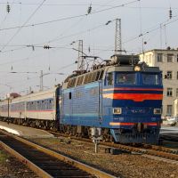 Electric locomotive ChS4T-553 with train "Ataman Platov" Adler - Rostov, Батайск