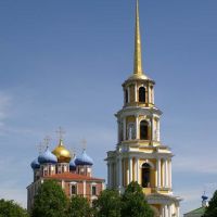 Успенский собор с колокольней / The Assumption cathedral with a belfry (19/05/2007), Рязань