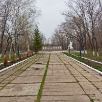 Парк Победы накануне праздника, Алексеевка