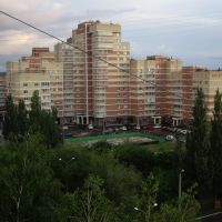 Б-р Ленина, 11; вид с балкона в сторону ул. Баныкина, Тольятти