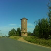 Водонапорная башня у железной дороги, Будогощь