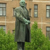 Monument to Lenin on Krasnaya square, Выборг