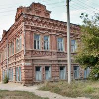 Старинный дом на ул. К. Маркса в г. Пугачёв, Пугачев