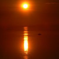 Закат и лодка - Sunset and a boat, Верхневилюйск