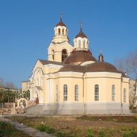 Церковь в Кировграде. 2005 г, Кировград
