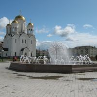 Новый фонтан на площади, Серов