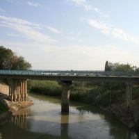 Мост через реку Кума. Вид с пешеходного моста, Буденновск