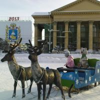 Олени у главной Новогодней ёлки Ставрополя. 2012-2013 г.г., Ставрополь