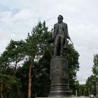 Памятник И.И.Шишкину в Елабуге, Елабуга