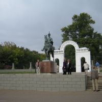 памятник Н.А. Дуровой (09.09.05), Елабуга