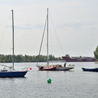 Яхты у причала яхт-клуба Дельфин, Зеленодольск