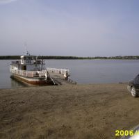 ferry(boat) over river Ob in Kolpashevo, Колпашево