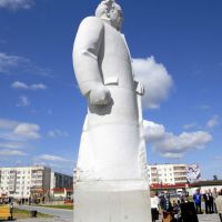 Памятник Муравленко., Муравленко