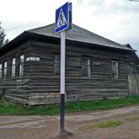угловой дом на ул. Ленина, Воткинск
