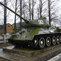 Монумент защитникам Родины. Танк Т-34., Можга