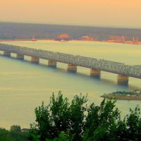 Uljanowsk - Wolgabrücke bei Sonnenuntergang, Ульяновск