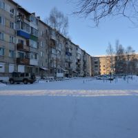 Obluchye (2013-02) - Apartment blocks in town center, Облучье