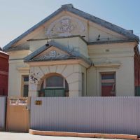 Kalgoorlie - Friendly Society - Pity about the fence, Калгурли