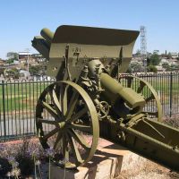 One of the Hills big guns: WW1 artillery piece, Брокен-Хилл