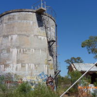 Vandalised Water Reservoir & Pumping Station - 2014-01-10, Оранж