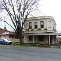 Clarendon House, Cnr Clarendon & Ligar Sts, Soldiers Hill, Ballarat, Victoria, Балларат
