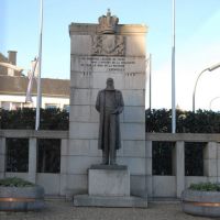 Monument du Roi Léopold à Arlon, Арлон