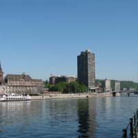Liège: bord de Meuse, évêché et tour Kennedy, Льеж