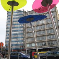 Liège: carrefour Avroy, les ombrelles de Michel Leonardi, Льеж