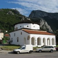 Manastire - la intrarea in defileul Vratsata, Враца