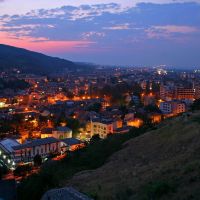 Asenovgrad by night, Асеновград
