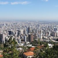 Vista da cidade a partir da Serra do Curral junto a Mirante da Rádio Cidade - Belo Horizonte - Minas Gerais - Brasil, Белу-Оризонти